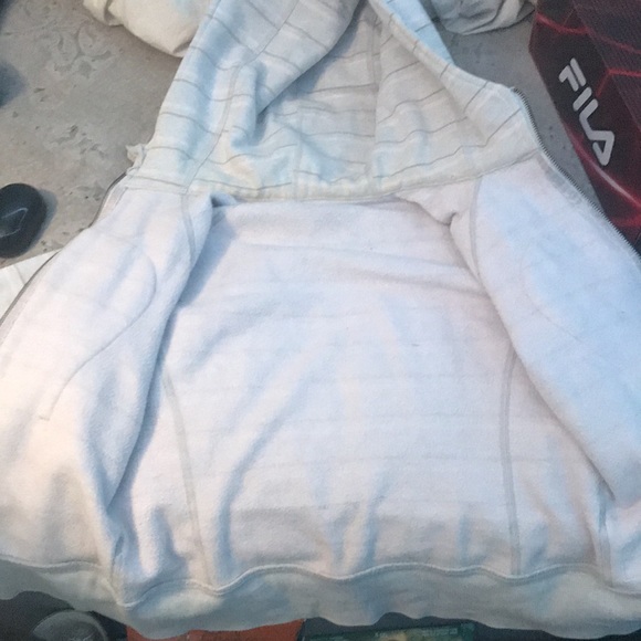 sweater - Picture 2 of 3